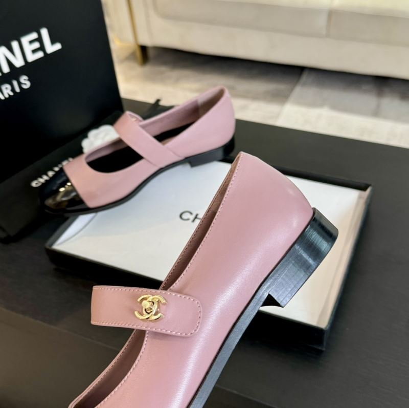 Chanel Low Shoes